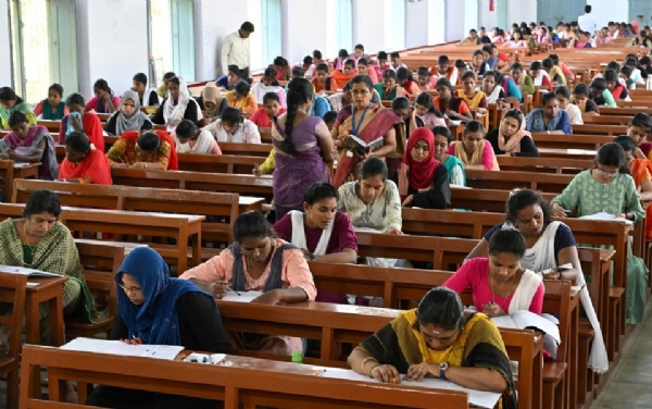 திண்டுக்கல்லில் அரசு பணிகளுக்கான போட்டி தேர்வுகளுக்கு இலவச பயிற்சி - தமிழக அரசு அறிவிப்பு