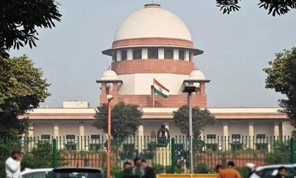 கரூர் கூட்ட நெரிசல் வழக்கு - நாளை தீர்ப்பளிக்கிறது சுப்ரீம் கோர்ட்டு