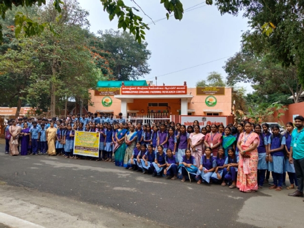 Tour for Organic Farming School Students