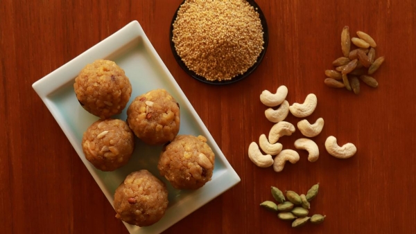 தீபாவளிக்கு தினை இனிப்புகள் - ஆரோக்கியமான ராகி திருச்சி தீபாவளிக்கு தயாராகிறது