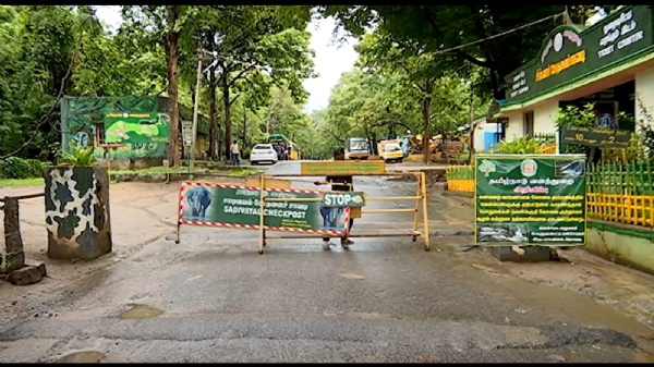 Flooding at Courtallam in Coimbatore - Visitors prohibited from entering.