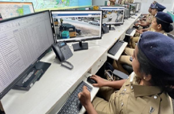 பருவமழை முன்னெச்சரிக்கை நடவடிக்கை - சென்னையில்  39 இடங்களில் சிறப்பு போலீஸ் கட்டுப்பாட்டு அறைகள் திறப்பு
