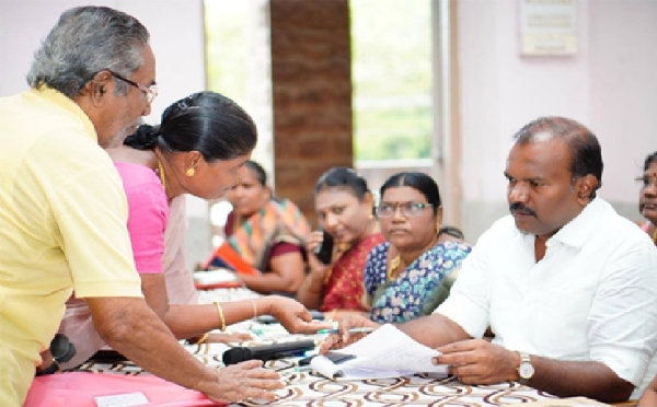 தூத்துக்குடியில் மழை முன்னெச்சரிக்கை  பணிகளை முறைப்படுத்தி முறையாக கண்காணித்து வருகிறோம் - மேயர் ஜெகன் பெரியசாமி