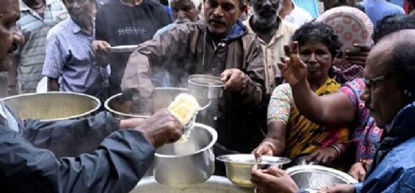மழை முன்னெச்சரிக்கை நடவடிக்கையாக சென்னையில் 215 நிவாரண முகாம்கள் உருவாக்கம் - தமிழக அரசு தகவல்