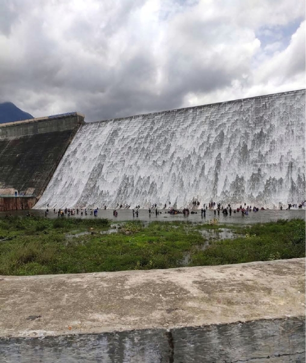 Adavinainar Dam