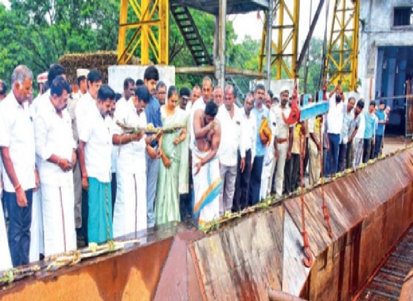 கரும்பு அரவை தொடக்க விழாவை  அமைச்சர் சா.மு.நாசர் தொடங்கி வைத்தார் கரும்பு அரவை தொடக்க விழாவை  அமைச்சர் சா.மு.நாசர் தொடங்கி வைத்தார்