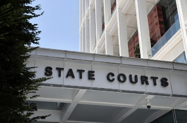 சிங்கப்பூர் மருத்துவமனையில் செவிலியரை பாலியல் வன்கொடுமை செய்ததாக இந்திய நாட்டவருக்கு ஒரு வருடம்  இரண்டு மாதங்கள் சிறை