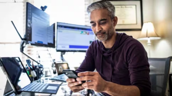 இனி வரும் நாட்களில் உங்கள் கம்ப்யூட்டர் உடன் ஆண்ட்ராய்டு மொபைலை இணைத்து கால் பேசலாம்! இனி வரும் நாட்களில் உங்கள் கம்ப்யூட்டர் உடன் ஆண்ட்ராய்டு மொபைலை இணைத்து கால் பேசலாம்!