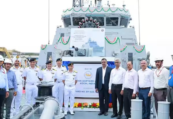 விரைவில் கடற்படையில் இணைக்கப்படும் இந்தியாவிலேயே தயாரான முதலாவது நீர்மூழ்கி எதிர்ப்பு கப்பல் மாஹே விரைவில் கடற்படையில் இணைக்கப்படும் இந்தியாவிலேயே தயாரான முதலாவது நீர்மூழ்கி எதிர்ப்பு கப்பல் மாஹே