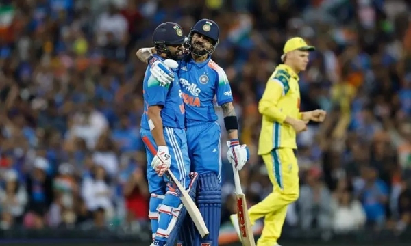 ஆஸ்திரேலியாவுக்கு எதிரான 3-வது ஒரு நாள் போட்டியில் இந்தியா வெற்றி - விராட்-ரோகித் ஜோடி 168 ரன்கள் பார்ட்னர்ஷிப் அமைத்து அசத்தல்