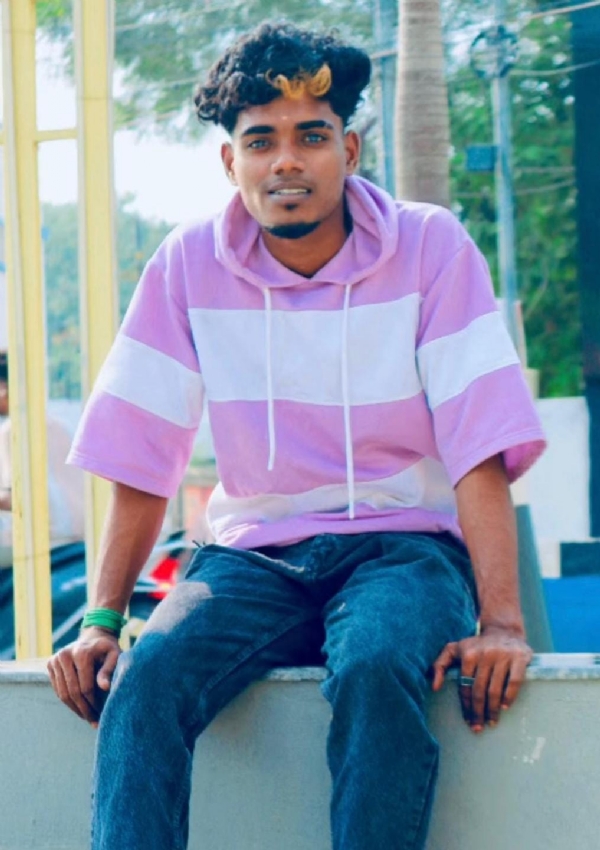 A car that came in for a water wash was taken by friends who were drunk to celebrate a birthday — the car crashed into a tree, killing five people in Coimbatore