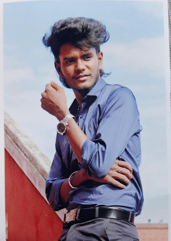 A car that came in for a water wash was taken by friends who were drunk to celebrate a birthday — the car crashed into a tree, killing five people in Coimbatore