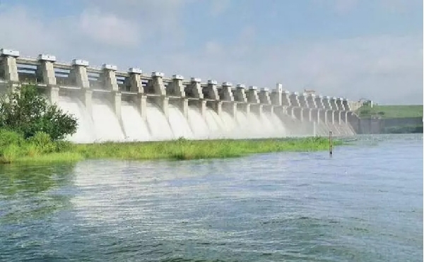 சென்னையில் 5 ஏரிகளில் 79.34 சதவீதம் நீர் இருப்பு - நீர்வளத்துறை தகவல் சென்னையில் 5 ஏரிகளில் 79.34 சதவீதம் நீர் இருப்பு - நீர்வளத்துறை தகவல்