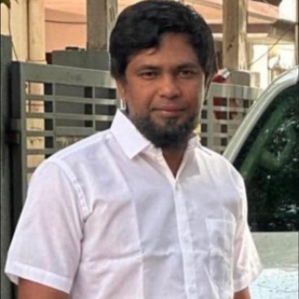 A dispute over payment for beef in Coimbatore led to a fight, resulting in the stabbing and murder of the shop owner and another person. In this case, the court sentenced five accused to life imprisonment A dispute over payment for beef in Coimbatore led to a fight, resulting in the stabbing and murder of the shop owner and another person. In this case, the court sentenced five accused to life imprisonment