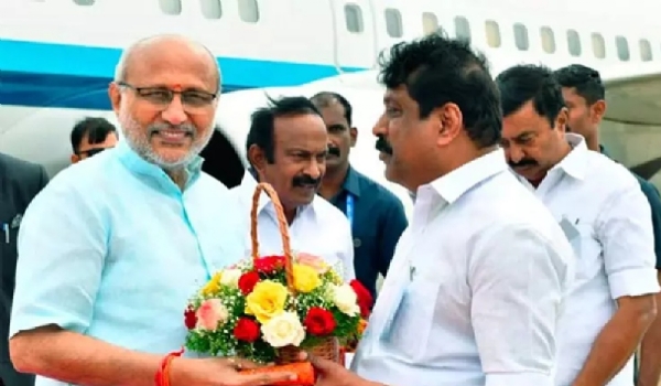 துணை ஜனாதிபதி சி.பி.ராதாகிருஷ்ணன் கோவை வருகை - பாஜகவினர் உற்சாக வரவேற்பு