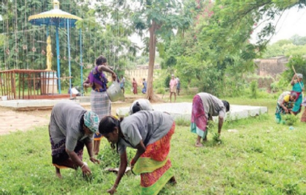 அக் 31 ஆம் தேதி தொடங்கும் ராஜராஜசோழனின் சதய விழா முன்னேற்பாடுகள் தீவிரம் அக் 31 ஆம் தேதி தொடங்கும் ராஜராஜசோழனின் சதய விழா முன்னேற்பாடுகள் தீவிரம்