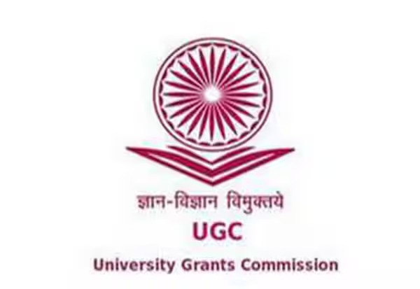 நாடு முழுவதும் 22 போலி பல்கலைக்கழகங்கள் இருப்பதாக யுஜிசி பட்டியல் வெளியீடு நாடு முழுவதும் 22 போலி பல்கலைக்கழகங்கள் இருப்பதாக யுஜிசி பட்டியல் வெளியீடு