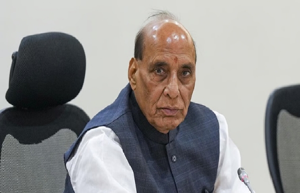 அமெரிக்க பாதுகாப்பு செயலாளருடன் மத்திய பாதுகாப்பு அமைச்சர் ராஜ்நாத் சிங் சந்திப்பு அமெரிக்க பாதுகாப்பு செயலாளருடன் மத்திய பாதுகாப்பு அமைச்சர் ராஜ்நாத் சிங் சந்திப்பு