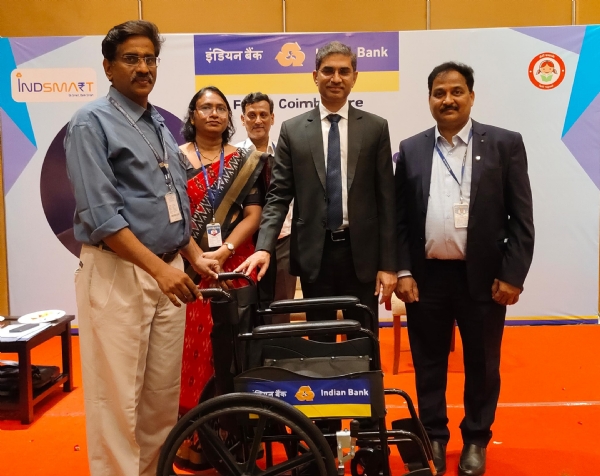 In Coimbatore, Indian Bank achieved a milestone by sanctioning loans worth Rs. 950 crore at the MSME camp held under the leadership of Managing Director Vinod Kumar. In Coimbatore, Indian Bank achieved a milestone by sanctioning loans worth Rs. 950 crore at the MSME camp held under the leadership of Managing Director Vinod Kumar.