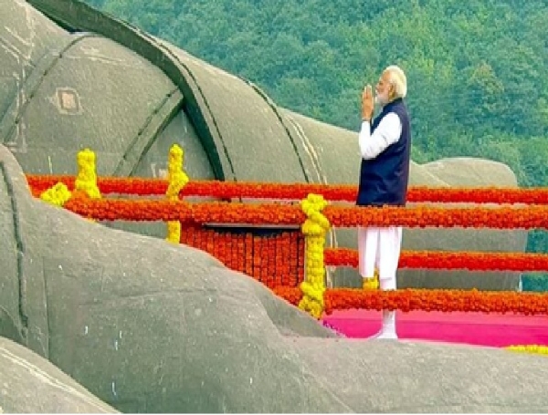 இன்று சர்தார் வல்லபாய் படேலின் 150வது பிறந்த நாள் - பிரதமர் மோடி மரியாதை இன்று சர்தார் வல்லபாய் படேலின் 150வது பிறந்த நாள் - பிரதமர் மோடி மரியாதை