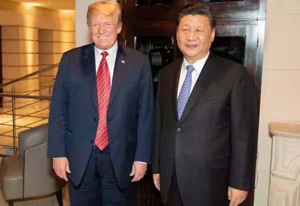 தென் கொரியாவில் நடந்த ஆசிய -  பசிபிக் பொருளாதார ஒத்துழைப்பு கூட்டமைப்பின் உச்சி மாநாட்டை புறக்கணித்த டிரம்ப், கவனம் பெற்ற சீன அதிபர் தென் கொரியாவில் நடந்த ஆசிய -  பசிபிக் பொருளாதார ஒத்துழைப்பு கூட்டமைப்பின் உச்சி மாநாட்டை புறக்கணித்த டிரம்ப், கவனம் பெற்ற சீன அதிபர்