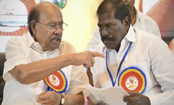 இன்று அணைத்து மாவட்டங்களிலும் பா.ம.க. ஒருங்கிணைந்த மாவட்ட செயற்குழு கூட்டம்  - ராமதாஸ் அறிவிப்பு இன்று அணைத்து மாவட்டங்களிலும் பா.ம.க. ஒருங்கிணைந்த மாவட்ட செயற்குழு கூட்டம்  - ராமதாஸ் அறிவிப்பு