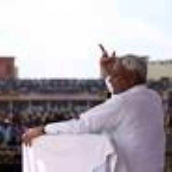 இன்னும் ஒரு வாய்ப்பை மக்கள் தர வேண்டும் - பீஹார் முதல்வர் நிதிஷ் குமார் இன்னும் ஒரு வாய்ப்பை மக்கள் தர வேண்டும் - பீஹார் முதல்வர் நிதிஷ் குமார்