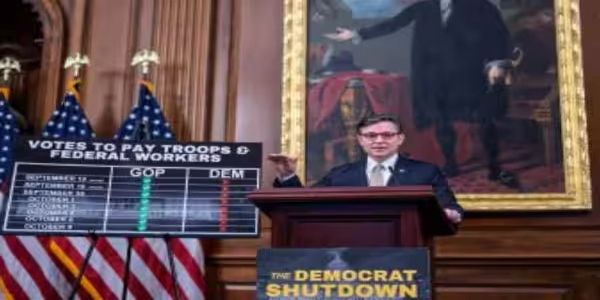 அரசு நிர்வாக முடக்கத்தை முடிவுக்குக் கொண்டு வர அமெரிக்க செனட்டில் நிறைவேறிய மசோதா