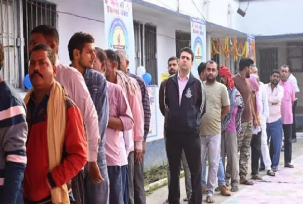 பிஹார் சட்டப்பேரவை தேர்தல்: காலை 11 மணி நிலவரப்படி 31. 38% வாக்குப்பதிவு