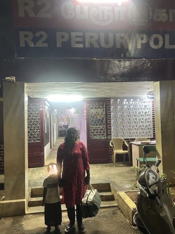 A 6-year-old girl escaped from home near Coimbatore and was found alone in a forest area by local people. According A 6-year-old girl escaped from home near Coimbatore and was found alone in a forest area by local people. According