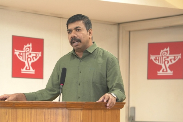 சாகித்ய அகாடமி விருது பெற்றவர்களின் சந்திப்பு குழந்தைகள் இலக்கியத்தில் சிறந்து விளங்குவதைக் கொண்டாடுகிறது சாகித்ய அகாடமி விருது பெற்றவர்களின் சந்திப்பு குழந்தைகள் இலக்கியத்தில் சிறந்து விளங்குவதைக் கொண்டாடுகிறது