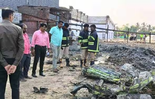 திடீர் விபத்துக்குள்ளான பயிற்சி விமானத்தின் கருப்பு பெட்டி மீட்பு திடீர் விபத்துக்குள்ளான பயிற்சி விமானத்தின் கருப்பு பெட்டி மீட்பு