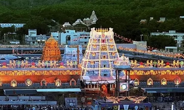 திருப்பதி ஏழுமலையானை அடுத்த ஆண்டு பிப்ரவரி மாதம் வழிபட நாளை தரிசன டிக்கெட்டுகள் ஆன்லைனில் வெளியீடு திருப்பதி ஏழுமலையானை அடுத்த ஆண்டு பிப்ரவரி மாதம் வழிபட நாளை தரிசன டிக்கெட்டுகள் ஆன்லைனில் வெளியீடு