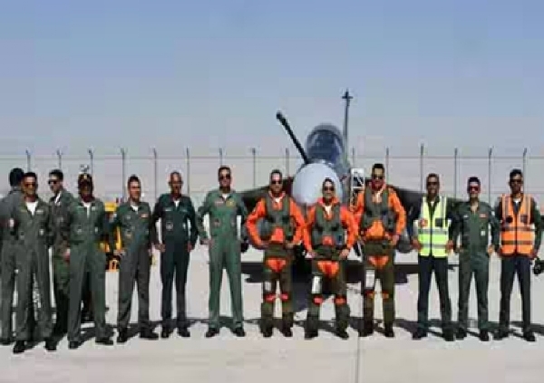 துபாயில் மாபெரும் விமான கண்காட்சி இன்று தொடக்கம் - இந்திய விமானப்படை பங்கேற்பு துபாயில் மாபெரும் விமான கண்காட்சி இன்று தொடக்கம் - இந்திய விமானப்படை பங்கேற்பு