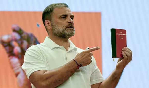 காங்கிரஸ் எம்.பி ராகுல் காந்திக்கு எதிராக 272 முன்னாள் நீதிபதிகள்மற்றும் ஓய்வுபெற்ற அரசு அதிகாரிகள் கூட்டறிக்கை வெளியீடு காங்கிரஸ் எம்.பி ராகுல் காந்திக்கு எதிராக 272 முன்னாள் நீதிபதிகள்மற்றும் ஓய்வுபெற்ற அரசு அதிகாரிகள் கூட்டறிக்கை வெளியீடு