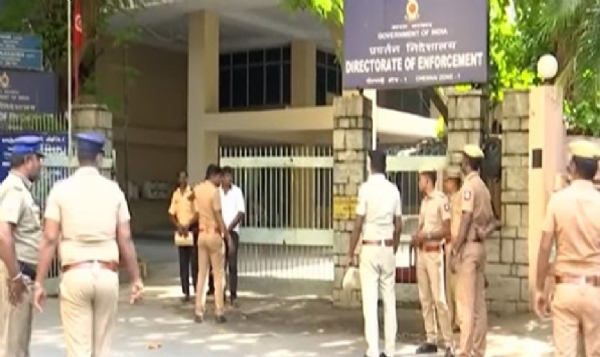 சென்னையில் 10க்கும் மேற்பட்ட இடங்களில் அமலாக்கத்துறை சோதனை