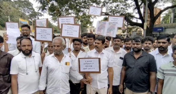 Coimbatore taxi drivers submitted a petition condemning the attack on a fellow Coimbatore taxi driver by Ooty taxi drivers and urged authorities to take appropriate action and resolve the issue.