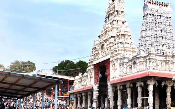 வாகன நிறுத்துமிடங்கள் மற்றும் வழித்தடங்கள் குறித்து திருச்செந்தூர் வரும் ஐயப்ப பக்தர்களுக்கு காவல்துறை அறிவுறுத்தல்