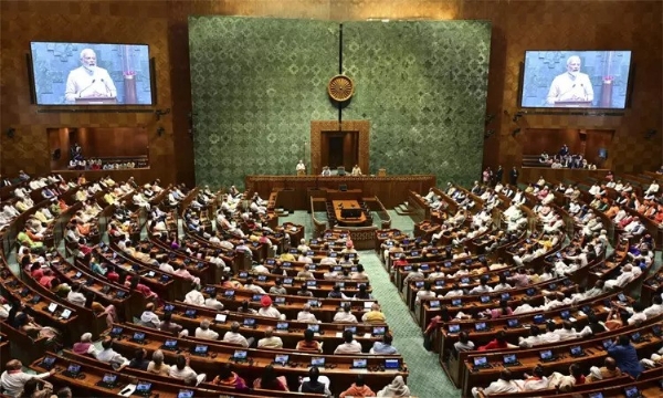 வருகிற 1-ந்தேதி தொடங்கும் நாடாளுமன்ற குளிர்கால கூட்டத்தொடர் - 10 மசோதாக்கள் நிறைவேற்ற மத்திய அரசு திட்டம் வருகிற 1-ந்தேதி தொடங்கும் நாடாளுமன்ற குளிர்கால கூட்டத்தொடர் - 10 மசோதாக்கள் நிறைவேற்ற மத்திய அரசு திட்டம்