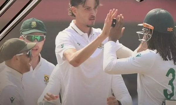 இந்தியாவுக்கு எதிரான 2-வது டெஸ்ட் - தென் ஆப்பிரிக்க அணி 314 ரன்கள் முன்னிலை பெற்று வலுவான நிலை