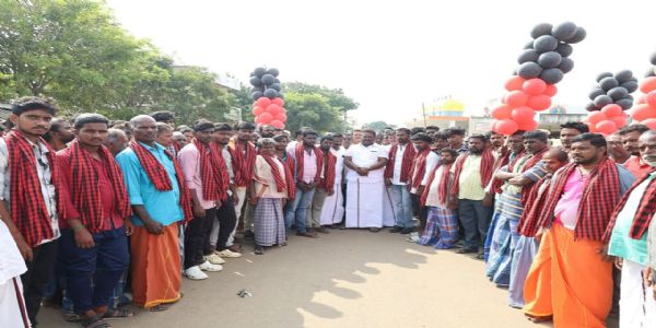 அமைச்சர் சா.சி .சிவசங்கர் தலைமையில், 50 மேற்பட்ட மாற்றுக் கட்சியினர் திமுகவில் இணைந்தனர்