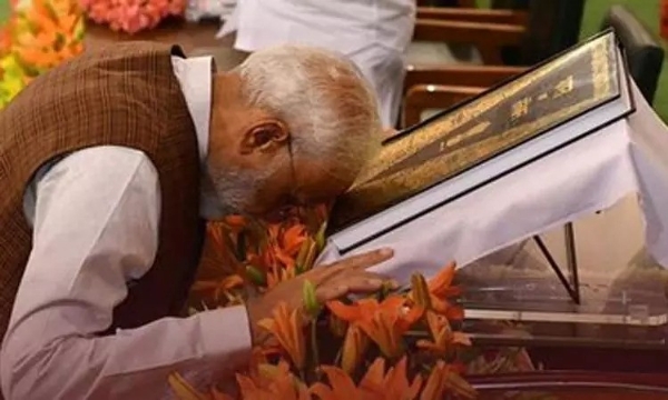 நவம்பர் 26ம் தேதி என்பது ஒவ்வொரு இந்தியருக்கும் மிகுந்த பெருமை சேர்க்கும் நாள் - நாட்டு மக்களுக்கு பிரதமர் மோடி கடிதம்