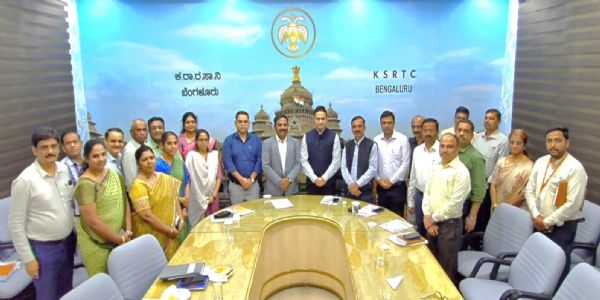 டெல்லி போக்குவரத்துக் கழக மேலாண்மை இயக்குநர் மற்றும் அதிகாரிகள் சந்திப்பு