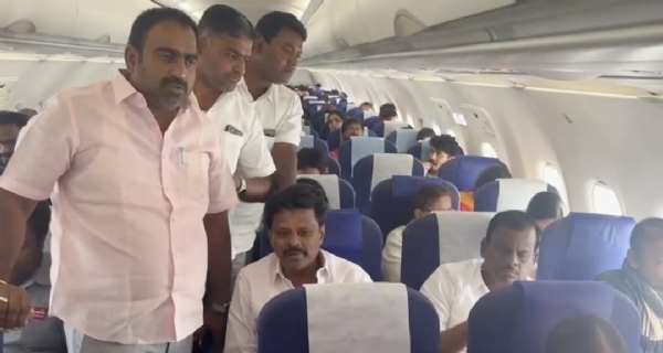 An Indigo flight from Chennai to Coimbatore was diverted to land in Bengaluru due to bad weather. The flight carries a large number of passengers, including former minister Sengottaiyan. An Indigo flight from Chennai to Coimbatore was diverted to land in Bengaluru due to bad weather. The flight carries a large number of passengers, including former minister Sengottaiyan.