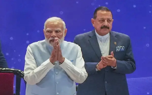 தனியார் துறை முதலீடுகளை ஊக்குவிப்பதற்காக ரூ.1 லட்சம் கோடி நிதியை பிரதமர் மோடி விடுவித்தார்