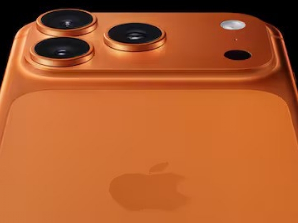 ஆப்பிள் நிறுவனத்தின் முதல் மடிக்கக்கூடிய மொபைலாக வெளியாக இருக்கும் ஐபோன் ஃபோல்ட் (iPhone Fold) ஆப்பிள் நிறுவனத்தின் முதல் மடிக்கக்கூடிய மொபைலாக வெளியாக இருக்கும் ஐபோன் ஃபோல்ட் (iPhone Fold)