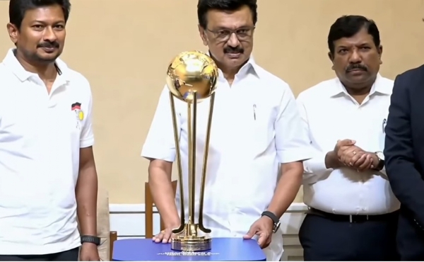 14-வது ஆடவர் ஹாக்கி இளையோர் உலகக்கோப்பை போட்டி வெற்றிக் கோப்பையை முதல்வர் ஸ்டாலின் அறிமுகப்படுத்தினார்