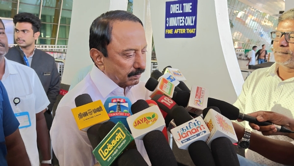 Is someone controlling me? – Sengottaiyan’s outburst at Coimbatore Airport! Is someone controlling me? – Sengottaiyan’s outburst at Coimbatore Airport!