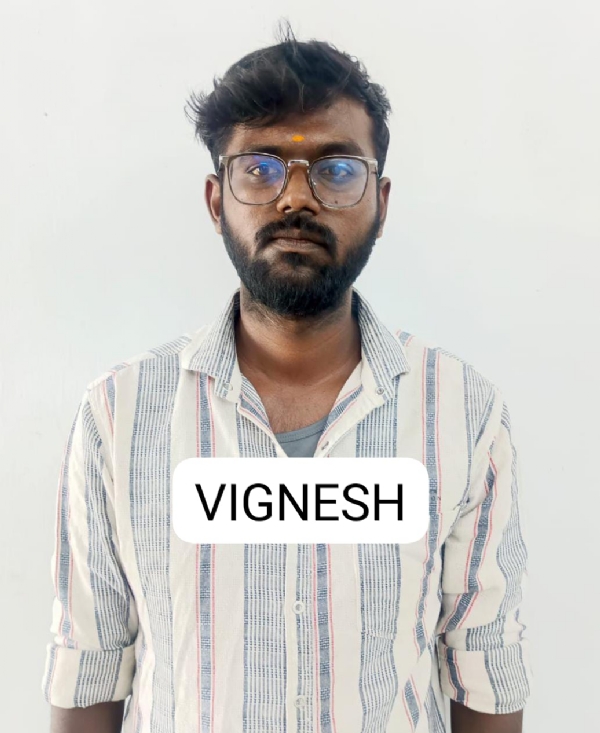 In Coimbatore, seven employees of an online sales company were caught for stealing laptops worth 11.5 lakh rupees. In Coimbatore, seven employees of an online sales company were caught for stealing laptops worth 11.5 lakh rupees.