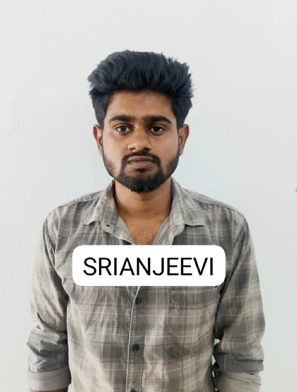 In Coimbatore, seven employees of an online sales company were caught for stealing laptops worth 11.5 lakh rupees. In Coimbatore, seven employees of an online sales company were caught for stealing laptops worth 11.5 lakh rupees.